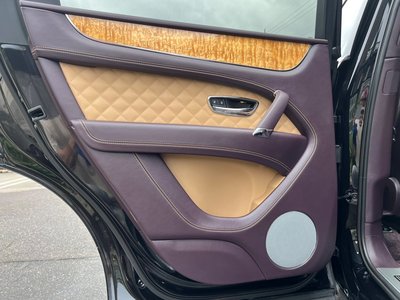 صورة مصغرة 28 لـ 2017 Bentley BENTAYGA