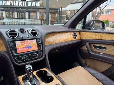 صورة مصغرة 45 لـ 2017 Bentley BENTAYGA