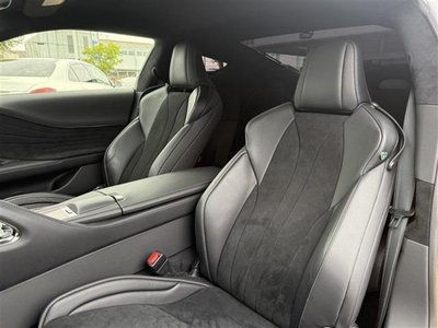 صورة مصغرة 32 لـ 2017 Lexus LC
