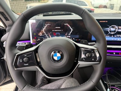 2025 BMW 5 SERIES 照片 9
