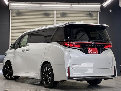 TOYOTA VELLFIRE - 6