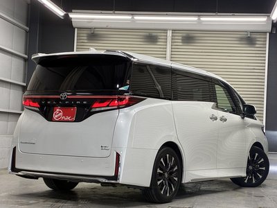 TOYOTA VELLFIRE - 2