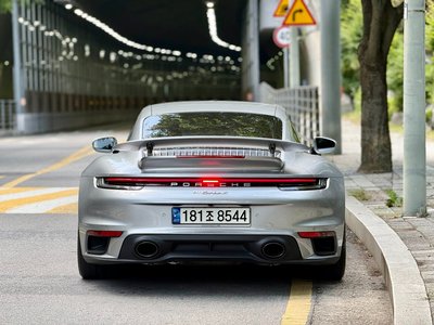 PORSCHE 911 - 6