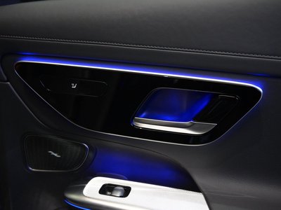 2026 Mercedes-BENZ GLC — миниатюра 32