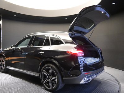 2026 Mercedes-BENZ GLC photo 8