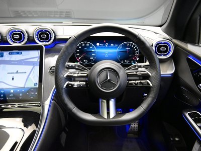 2026 Mercedes-BENZ GLC — миниатюра 17