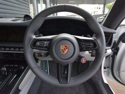 2025 Porsche 911 — миниатюра 11