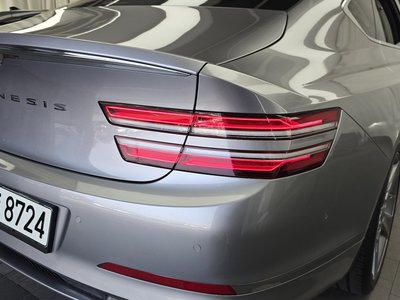 GENESIS G80 (RG3) - 10