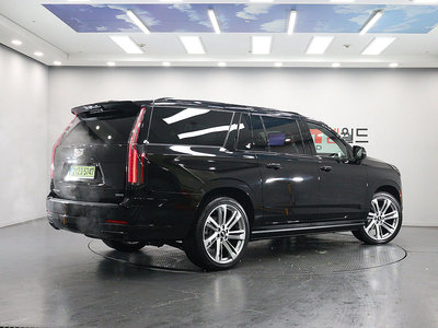 CADILLAC ESCALADE - 3