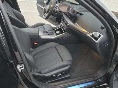 2025 BMW 3 SERIES photo 8