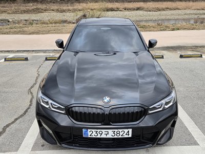 2025 BMW 3 SERIES photo 7