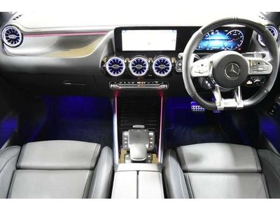 MERCEDES-BENZ GLA - 2