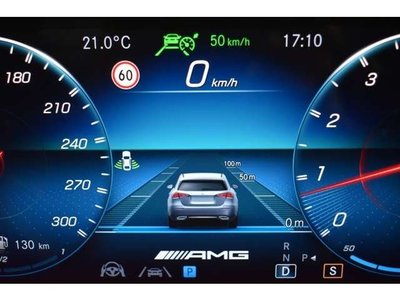 MERCEDES-BENZ GLA - 6