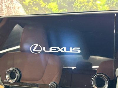 صورة 4 لـ 2025 Lexus NX