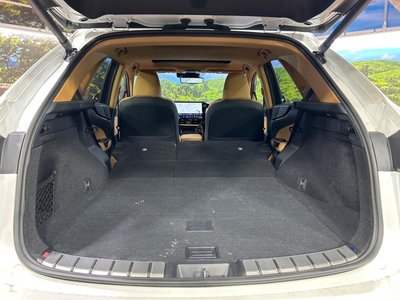 صورة 10 لـ 2025 Lexus NX