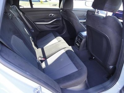 2025 BMW 3 SERIES — фото 9