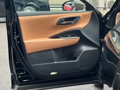 صورة مصغرة 37 لـ 2023 Toyota CROWN SPORT