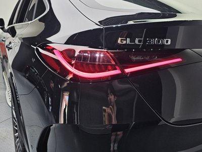 صورة 10 لـ 2023 Mercedes-BENZ GLC