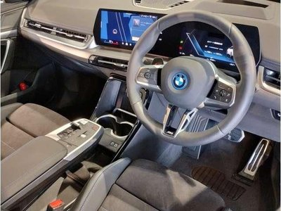 صورة 8 لـ 2025 BMW IX1