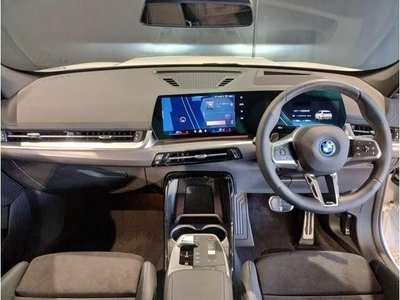 صورة 3 لـ 2025 BMW IX1
