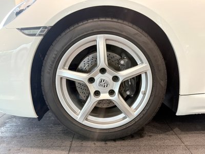 صورة مصغرة 17 لـ 2024 Porsche 718