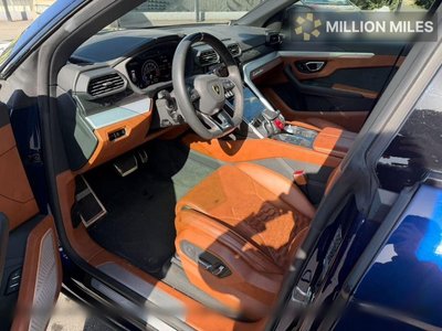 LAMBORGHINI URUS - 7