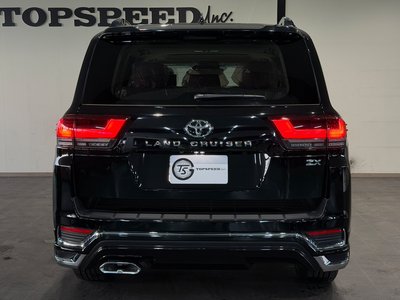 2023 Toyota LAND CRUISER 300 — миниатюра 17