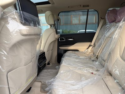 2023 Toyota LAND CRUISER 300 — миниатюра 47