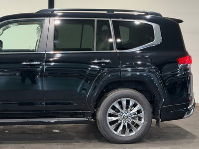 2023 Toyota LAND CRUISER 300 — миниатюра 151