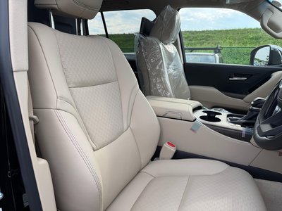 2023 Toyota LAND CRUISER 300 — миниатюра 34