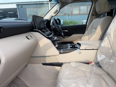 2023 Toyota LAND CRUISER 300 — миниатюра 41