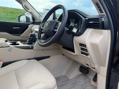 2023 Toyota LAND CRUISER 300 — миниатюра 32