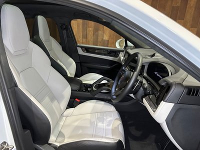 2024 Porsche CAYENNE 缩略图 22