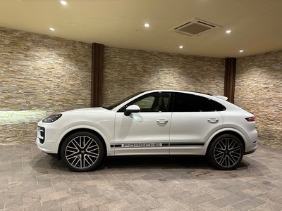 2024 Porsche CAYENNE 缩略图 11