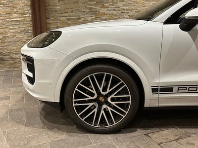 2024 Porsche CAYENNE 缩略图 17