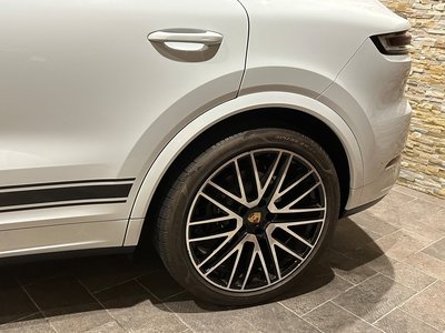2024 Porsche CAYENNE 缩略图 18