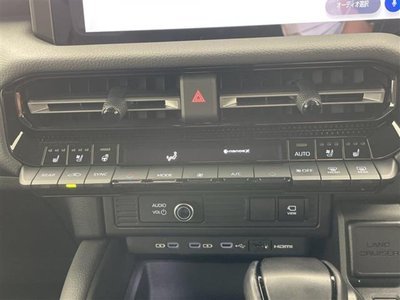 TOYOTA LAND CRUISER 250 - 6