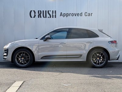 PORSCHE MACAN - 7