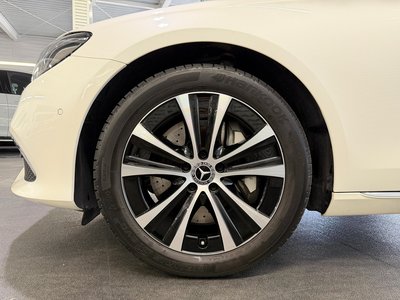MERCEDES-BENZ E-CLASS - 10