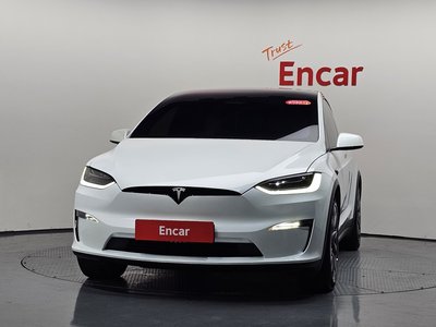 2023 Tesla MODEL X — фото 2