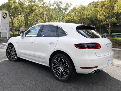 PORSCHE MACAN - 7