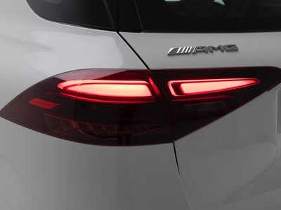 2025 Mercedes-BENZ GLE — фото 9