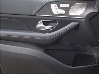 MERCEDES-BENZ GLS - 6