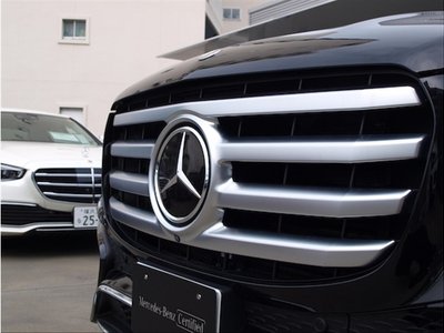 MERCEDES-BENZ GLS - 2