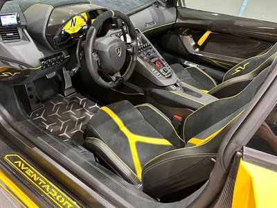 LAMBORGHINI AVENTADOR ROADSTER - 7