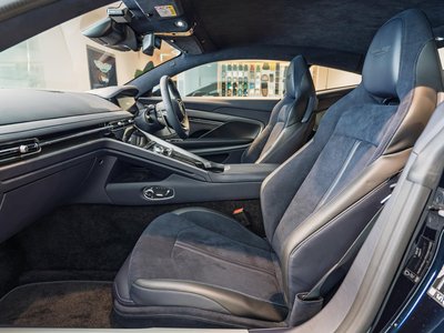 2026 Aston Martin DB12 缩略图 18