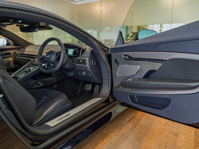 2026 Aston Martin DB12 照片 12