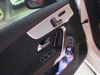 MERCEDES-BENZ CLA - 4