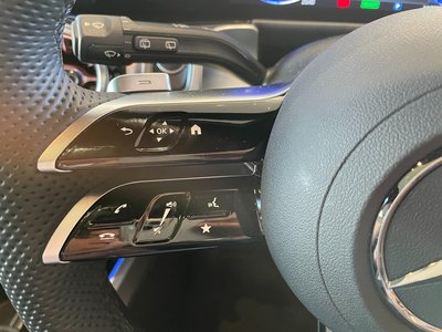 MERCEDES-BENZ EQB - 9