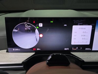 2025 Genesis GV80 photo 8